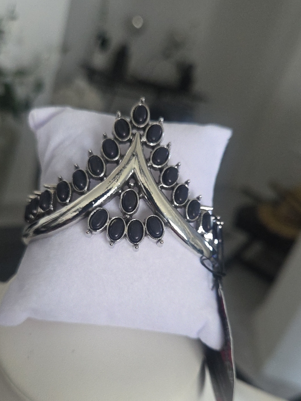 Paparazzi Teton Tiara Black Bracelet NWT
